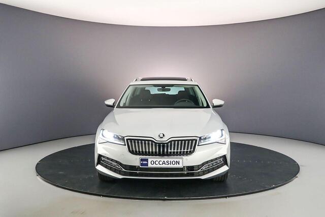 Skoda SUPERB Combi Business Edition Plus 1.4 TSI PHEV 218pk DSG Automaat Panoramadak, Elektrische achterklep, Achteruitrijcamera, Cruise control, Navigatie, LED koplampen, Parkeersensoren