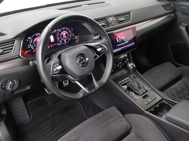 Skoda SUPERB Combi 1.4 TSI iV Sportline Business | 218 PK | Panoramadak | Trekhaak wegklapbaar | Adaptive cruise control |
