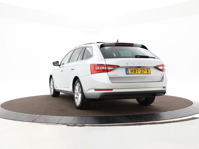 Skoda SUPERB Combi 1.4 Tsi 218pk DSG iV Business Edition Plus · Keyless · Panoramadak · Camera · Smart-Link · Keyless · Elek. Achterklep · 17'' Inch · Garantie t/m 04-03-2026 of 100.000km