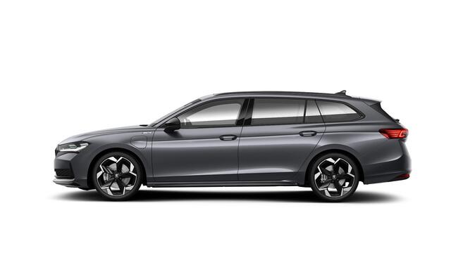 Skoda SUPERB Combi Sportline Business PHEV 1.5 TSI 204 pk 6 versn. DSG | Panoramadak | Canton | Dynamic chassis control | Travel assist plus | 19 inch lichtmetalen velgen | Winter pakket
