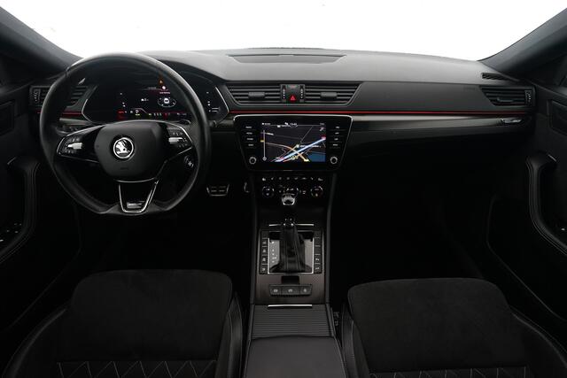 Skoda SUPERB Combi 1.4 TSI iV Sportline Business | Trekhaak | ACC | Stoel/stuur verwarming