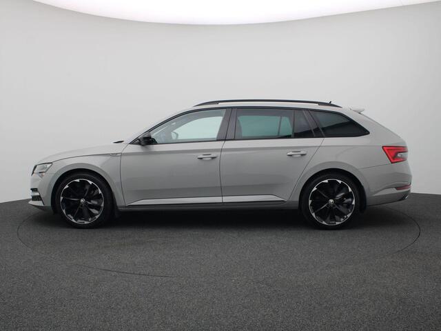 Skoda SUPERB Combi 1.4 TSI iV Sportline Business 218PK DSG Adaptieve Cruise Controle, Achteruitrijcamera, Keyless, Stoel-Stuurverwarming, Navi, Trekhaak, 19" LM Velgen