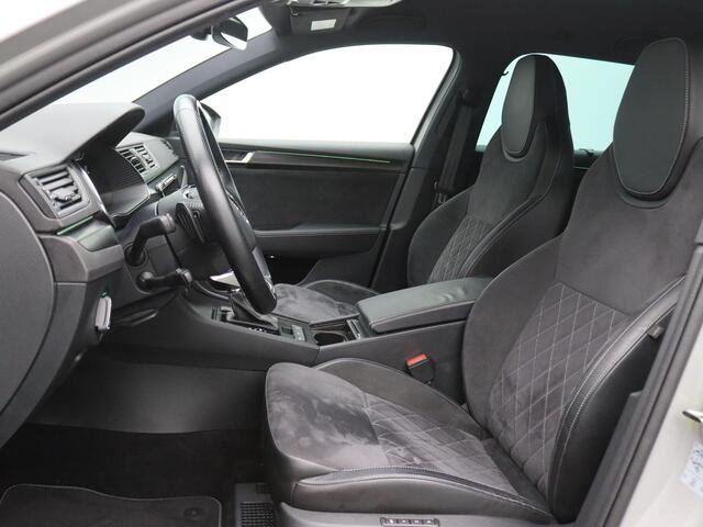 Skoda SUPERB Combi 1.4 TSI iV Sportline Business 218PK DSG Adaptieve Cruise Controle, Achteruitrijcamera, Keyless, Stoel-Stuurverwarming, Navi, Trekhaak, 19" LM Velgen