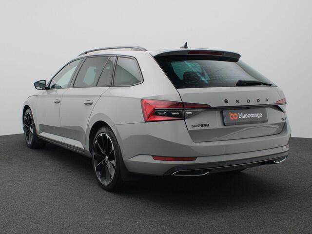 Skoda SUPERB Combi 1.4 TSI iV Sportline Business 218PK DSG Adaptieve Cruise Controle, Achteruitrijcamera, Keyless, Stoel-Stuurverwarming, Navi, Trekhaak, 19" LM Velgen