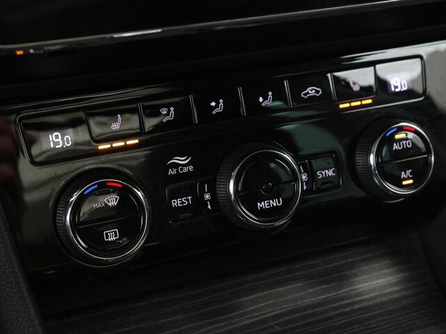 Skoda SUPERB 1.4 TSI iV Business Edition Plus | Panoramadak | Virtual Cockpit | Stoelverwarming | Camera | Carplay | Full LED | Memory | Navigatie | Parkeerhulp