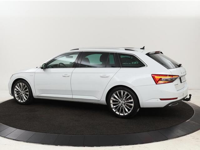 Skoda SUPERB 1.4 TSI iV Laurin & Klement | Panoramadak | Leder | Stoelventilatie | Adaptive cruise | Canton Sound | Memory | 360 camera | Trekhaak | Standkachel | Keyless | Virtual Cockpit | PHEV