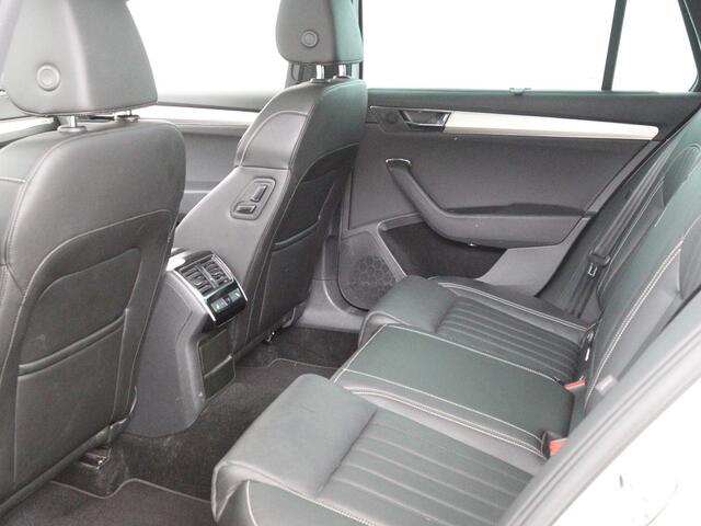 Skoda SUPERB 1.4 TSI iV Laurin & Klement | Panoramadak | Leder | Stoelventilatie | Adaptive cruise | Canton Sound | Memory | 360 camera | Trekhaak | Standkachel | Keyless | Virtual Cockpit | PHEV