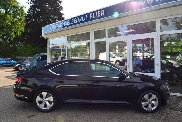 Skoda SUPERB 1.4 150PK TSI DSG Ambition Business | ACT | Orig. NL | Clima | PDC |