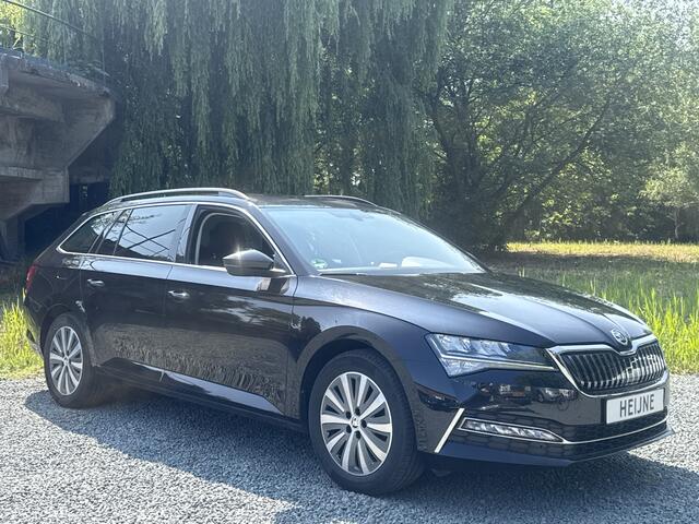 Skoda SUPERB Combi iV TSI 218PK DSG HYBRID BUSINESS AMBITION VIRTUAL/PDC/NAVI