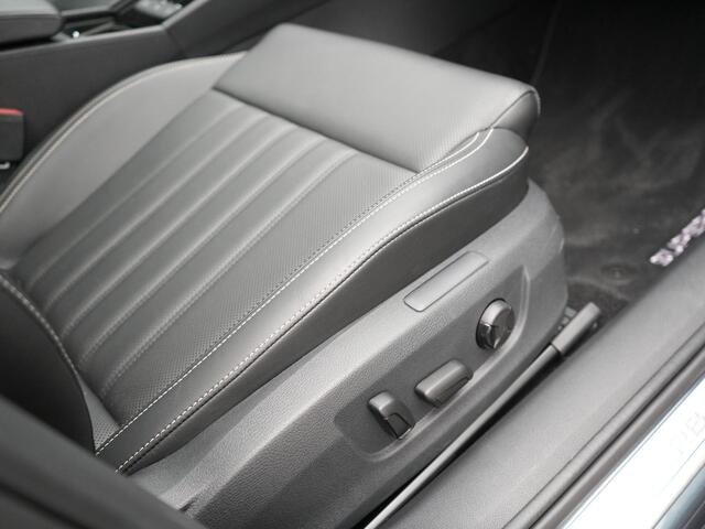Skoda SUPERB Combi 1.4 TSI iV Laurin & Klement Plug in Hybrid 218pk PHEV | Trekhaak af Fabriek | Panodak | Carplay | Lederen Stoelen Memory/Massage | Adaptive Cruise | Sfeerverlichting | 360 Camera | Crystal LED | Virtual | Premium Audio | DAB |