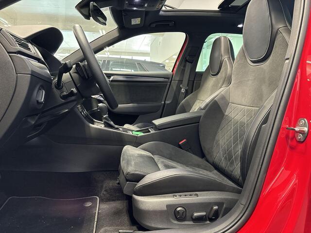 Skoda SUPERB Combi 1.4 Tsi 218pk iV Sportline Business · Keyless · Panoramadak · 360 Camera · Elek. Trekhaak · Stoelverwarming voor& Achter · 19'' Inch · Garantie t/m 17-10-2028 of 100.000km