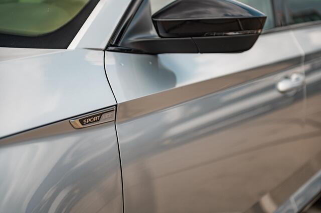 Skoda SUPERB Combi 1.4 TSI iV Sportline Business | PANO | TREKHAAK | ALCANTARA
