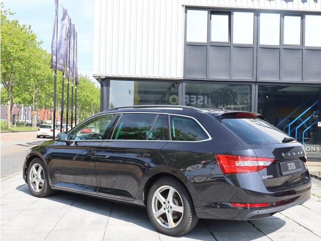 Skoda SUPERB Combi iV 1.4 TSI PHEV 218PK | Navigatie | Carplay/Android | Stoelverwarming |
