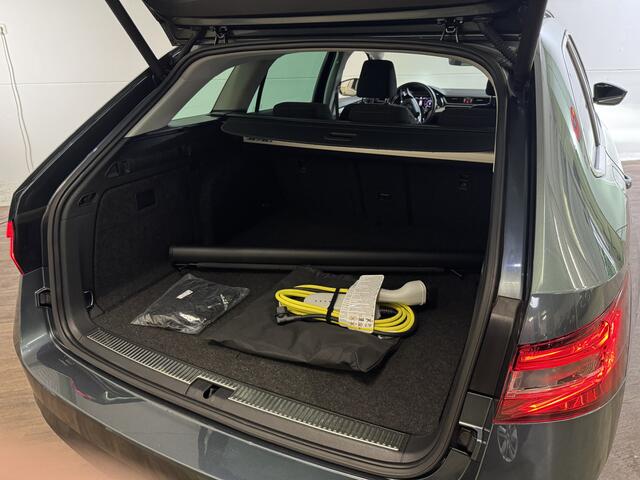 Skoda SUPERB Combi iV TSI 218PK [PHEV] BUSINESS VIRTUAL/CAMERA/ACC/STUURW. VERW.