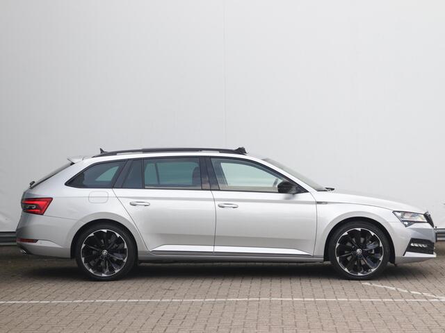 Skoda SUPERB Combi 1.4 TSI iV Sportline Business | Trekhaak | Dynamic Chassis Control | Pano | Camera | Dodehoekdetectie | Stoelverwarming V+A | Stuurverwarming |
