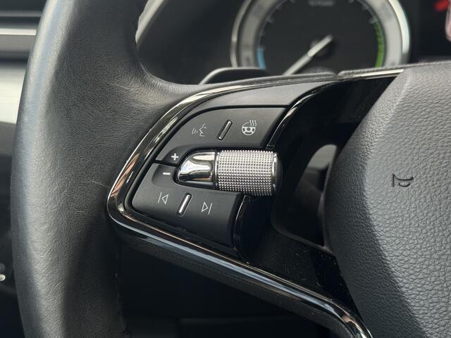 Skoda SUPERB Combi 1.4 TSI iV Business Edition Plus Prijs Inclusief Onderhoud & 12 Maand BOVAG Garantie | Trekhaak | Stoelverwarming |
