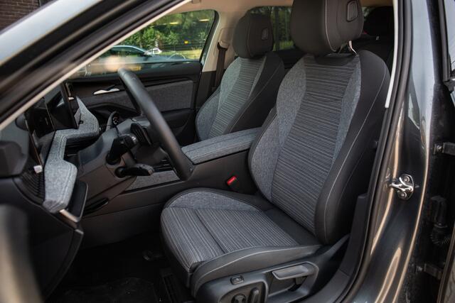 Skoda SUPERB Combi 1.5 TSI MHEV Business Edition Nieuw model! , Adap. cruise, Trekhaak, HUD, VOL!
