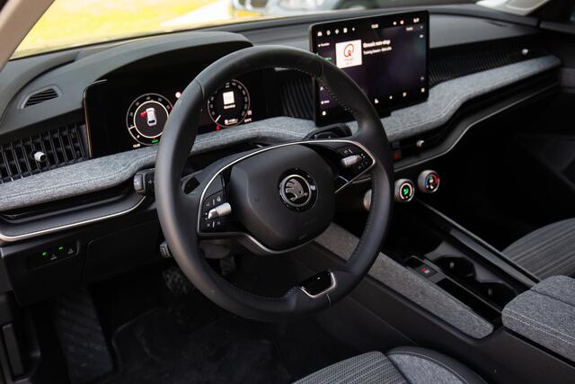 Skoda SUPERB Combi 1.5 TSI MHEV Business Edition Nieuw model! , Adap. cruise, Trekhaak, HUD, VOL!