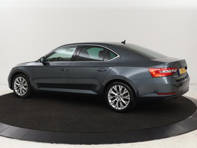 Skoda SUPERB 1.4 TSI iV BnsEdPlus | Camera | Adaptive cruise | Memory seats | Carplay | Stoelverwarming| Navigatie | Alcantara | Keyless