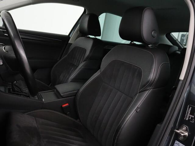 Skoda SUPERB 1.4 TSI iV BnsEdPlus | Camera | Adaptive cruise | Memory seats | Carplay | Stoelverwarming| Navigatie | Alcantara | Keyless