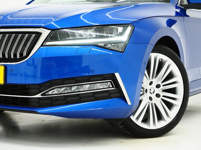 Skoda SUPERB Combi 1.4 TSI iV 218PK | Panoramadak | Trekhaak | Massage | 360 | Keyless | Adaptive Cruise