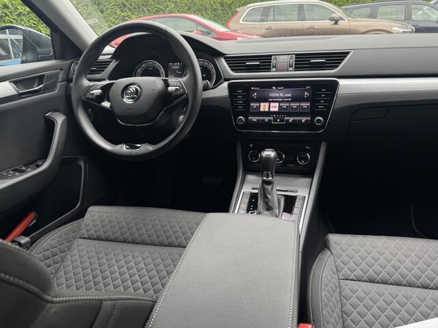 Skoda SUPERB Combi Hybrid 1.4 TSI iV PHEV Business Edition Plus Prijs Inclusief Onderhoud & 12 Maand BOVAG Garantie | Trekhaak | Stoelverwarming |