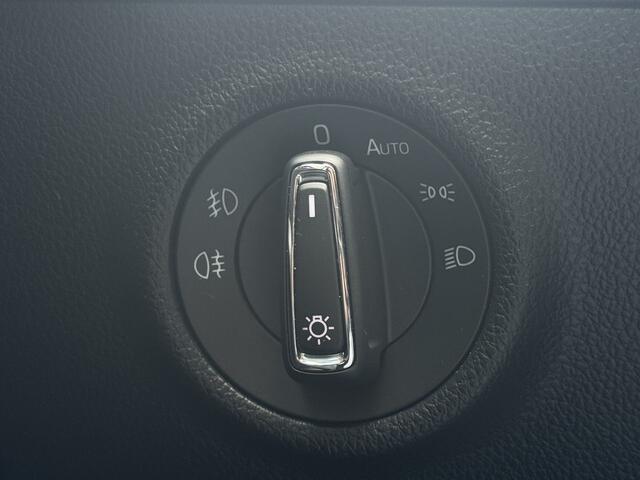 Skoda SUPERB Combi Hybrid 1.4 TSI iV PHEV Business Edition Plus Prijs Inclusief Onderhoud & 12 Maand BOVAG Garantie | Trekhaak | Stoelverwarming |