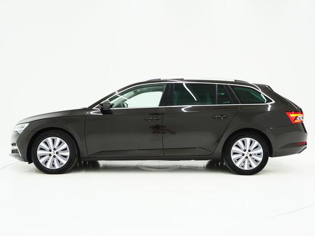 Skoda SUPERB Combi 1.4 TSI iV 218PK | Panoramadak | Trekhaak | 360 | Keyless | Adaptive Cruise | Virtual | Carplay