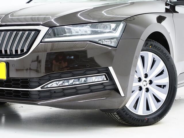 Skoda SUPERB Combi 1.4 TSI iV 218PK | Panoramadak | Trekhaak | 360 | Keyless | Adaptive Cruise | Virtual | Carplay