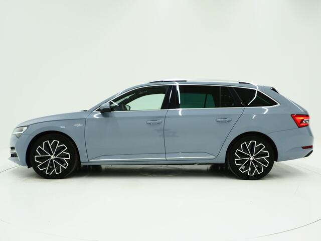 Skoda SUPERB Combi 1.4 TSI iV Laurin & Klement | Panoramadak | Trekhaak | Canton | Massage | Keyless | Adaptive Cruise