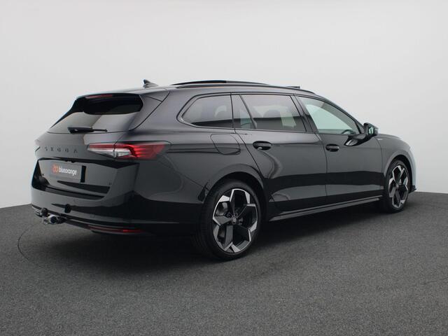 Skoda SUPERB Combi 1.5 TSI PHEV Sportline Business 204PK DSG Pano-Schuifdak, Matrix LED-verlichting, Achteruitrijcamera, Keyless, Side Assist, Memorystoel, Adaptieve Cruise Controle, Stoel-Stuurverwarming, Trekhaak, 19" LM Velgen