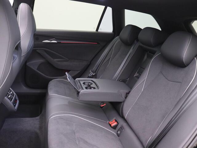 Skoda SUPERB Combi 1.5 TSI PHEV Sportline Business 204PK DSG Pano-Schuifdak, Matrix LED-verlichting, Achteruitrijcamera, Keyless, Side Assist, Memorystoel, Adaptieve Cruise Controle, Stoel-Stuurverwarming, Trekhaak, 19" LM Velgen