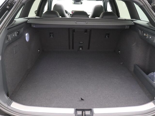 Skoda SUPERB Combi 1.5 TSI PHEV Sportline Business 204PK DSG Pano-Schuifdak, Matrix LED-verlichting, Achteruitrijcamera, Keyless, Side Assist, Memorystoel, Adaptieve Cruise Controle, Stoel-Stuurverwarming, Trekhaak, 19" LM Velgen