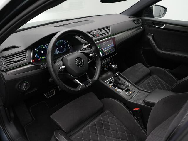 Skoda SUPERB Combi 1.4 TSI iV 218 pk DSG Sportline Business | Panoramadak | Trekhaak | Geheugenstoelen | Navigatie Columbus | Achteruitrijcamera