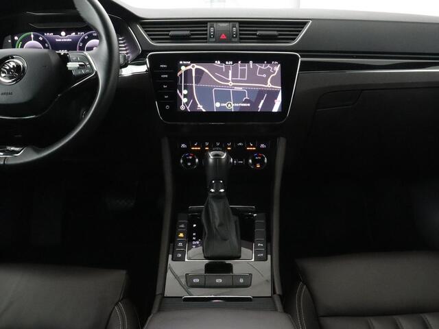 Skoda SUPERB 1.4 TSI iV Laurin & Klement | Leder | Trekhaak | Adaptive cruise | Stoelverwarming | Canton Sound | Virtual Cockpit | Navigatie | Memory | Achterbankverwarming | Full LED | Keyless | Carplay | PHEV