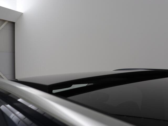 Skoda SUPERB 1.4 TSI iV Laurin & Klement | Panoramadak | Stoelventilatie | Leder | Camera | Trekhaak | Massage | Adaptive cruise | Virtual Cockpit | Canton Sound | Carplay | 19'' lichtmetalen velgen | PHEV