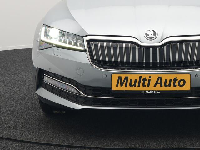 Skoda SUPERB Combi TSI iV Lauren & Klement Plug In Hybrid 218pk Dealer O.H PHEV | Trekhaak Af Fabriek | Panodak | Camera | Crystal LED | Canton Audio | Lederen Sportstoelen Memory & Ventilatie | Cruise Control | Apple Carplay | Navigatie | Keyless | DAB |