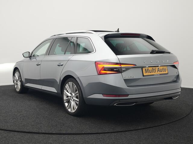 Skoda SUPERB Combi TSI iV Lauren & Klement Plug In Hybrid 218pk Dealer O.H PHEV | Trekhaak Af Fabriek | Panodak | Camera | Crystal LED | Canton Audio | Lederen Sportstoelen Memory & Ventilatie | Cruise Control | Apple Carplay | Navigatie | Keyless | DAB |
