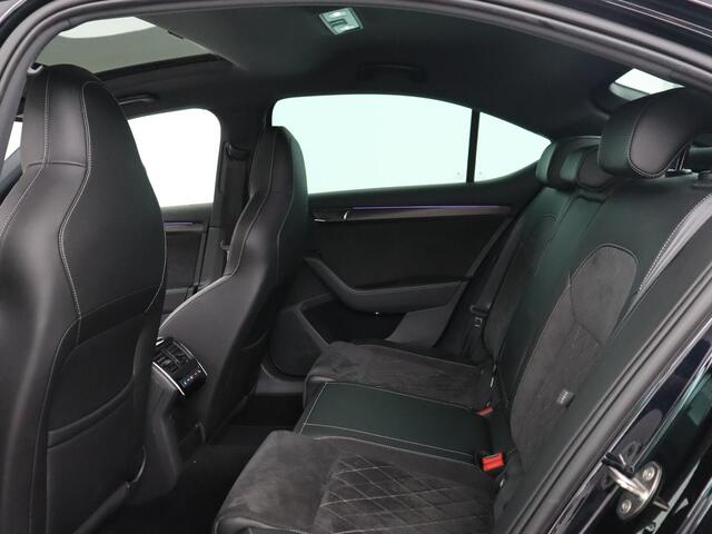 Skoda SUPERB 1.5 TSI Sportline | Schuifdak | Alcantara | Achterbankverwarming | Adaptive cruise | Canton Sound | Camera | Memory | Carplay | Matrix LED | Virtual Cockpit | Keyless