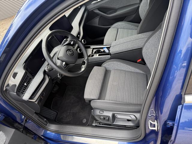 Skoda SUPERB Combi 1.5 TSI MHEV Business Edition 2024 km 27.147 1e eigen Vol optie !!
