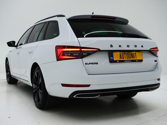 Skoda SUPERB Combi 1.4 TSI iV Sportline 218PK | Panoramadak | Trekhaak | Sportstoelen | Camera | Keyless | Carplay