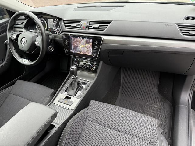 Skoda SUPERB Combi PHEV iV Edition Aut., Trekhaak | Navi & CarPlay