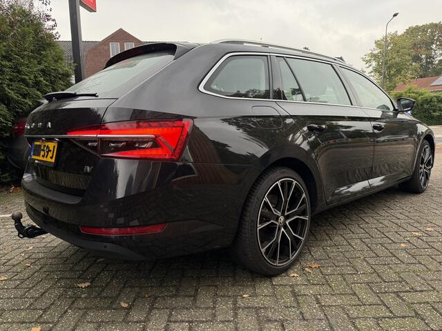 Skoda SUPERB Combi PHEV iV Edition Aut., Trekhaak | Navi & CarPlay