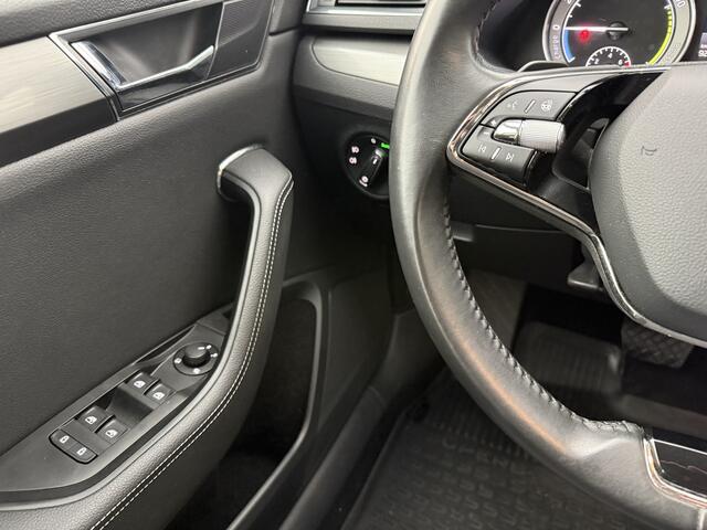 Skoda SUPERB Combi PHEV iV Edition Aut., Trekhaak | Navi & CarPlay