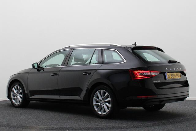 Skoda SUPERB Combi 1.4 TSI iV Business Edition Plus Leer, Camera, Apple Carplay, Elektr. Stoel, LED, Trekhaak, PDC