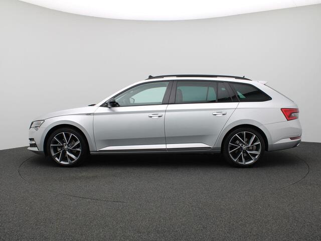 Skoda SUPERB Combi 1.4 TSI iV Sportline Business 218PK DSG Pano-Schuifdak, Elektrische Memorystoel, Stoelverwarming, Achteruitrijcamera, Virtual Pedal, Keyless, 19" LM Velgen, Adaptieve Cruise Control