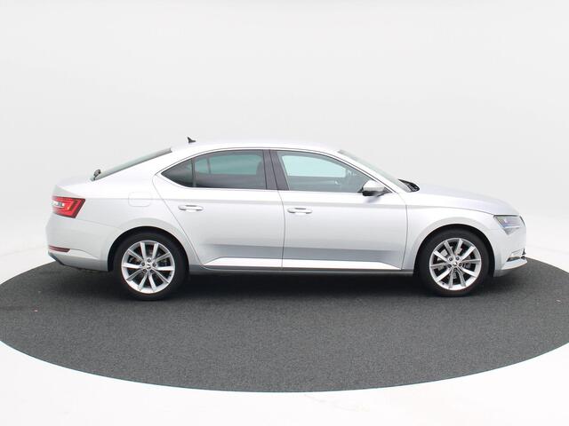 Skoda SUPERB 1.5 TSi 150 Pk Automaat Business Edition | Cruise Control | Navigatie | Bluetooth | CarPlay | Achteruitrijcamera | Trekhaak