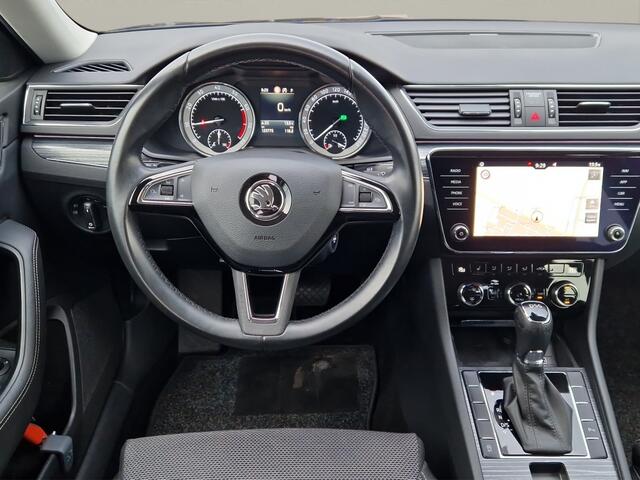 Skoda SUPERB 1.5 TSI Business Edition Trekhaak - Carplay - NL Auto