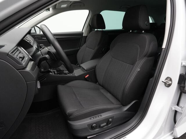 Skoda SUPERB Combi 1.4 TSI iV 218 pk DSG Business Edition | Trekhaak | Geheugenstoel | Matrix LED | Stoel-/achterbankverwarming | Achteruitrijcamera