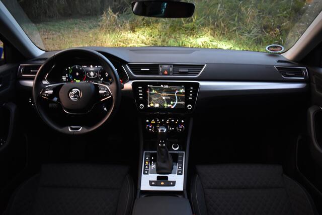 Skoda SUPERB Combi iV 218PK DSG HYBRID BUSINESS VIRTUAL/NAVI/TREKHAAK